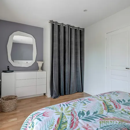 Casa de Férias Maison Familiale Pour 8 Pers - 400m De La