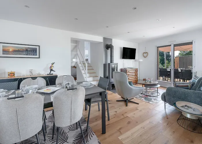 Maison Familiale Pour 8 Pers - 400m De La Holiday home