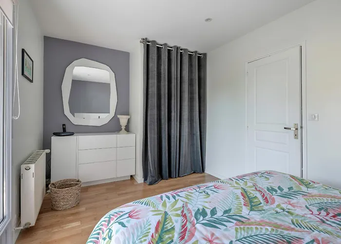 Holiday home Maison Familiale Pour 8 Pers - 400m De La