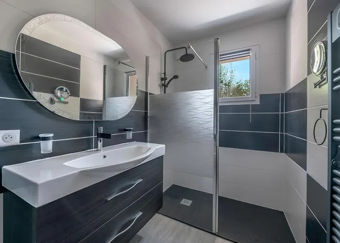 Maison Familiale Pour 8 Pers - 400m De La Holiday home *